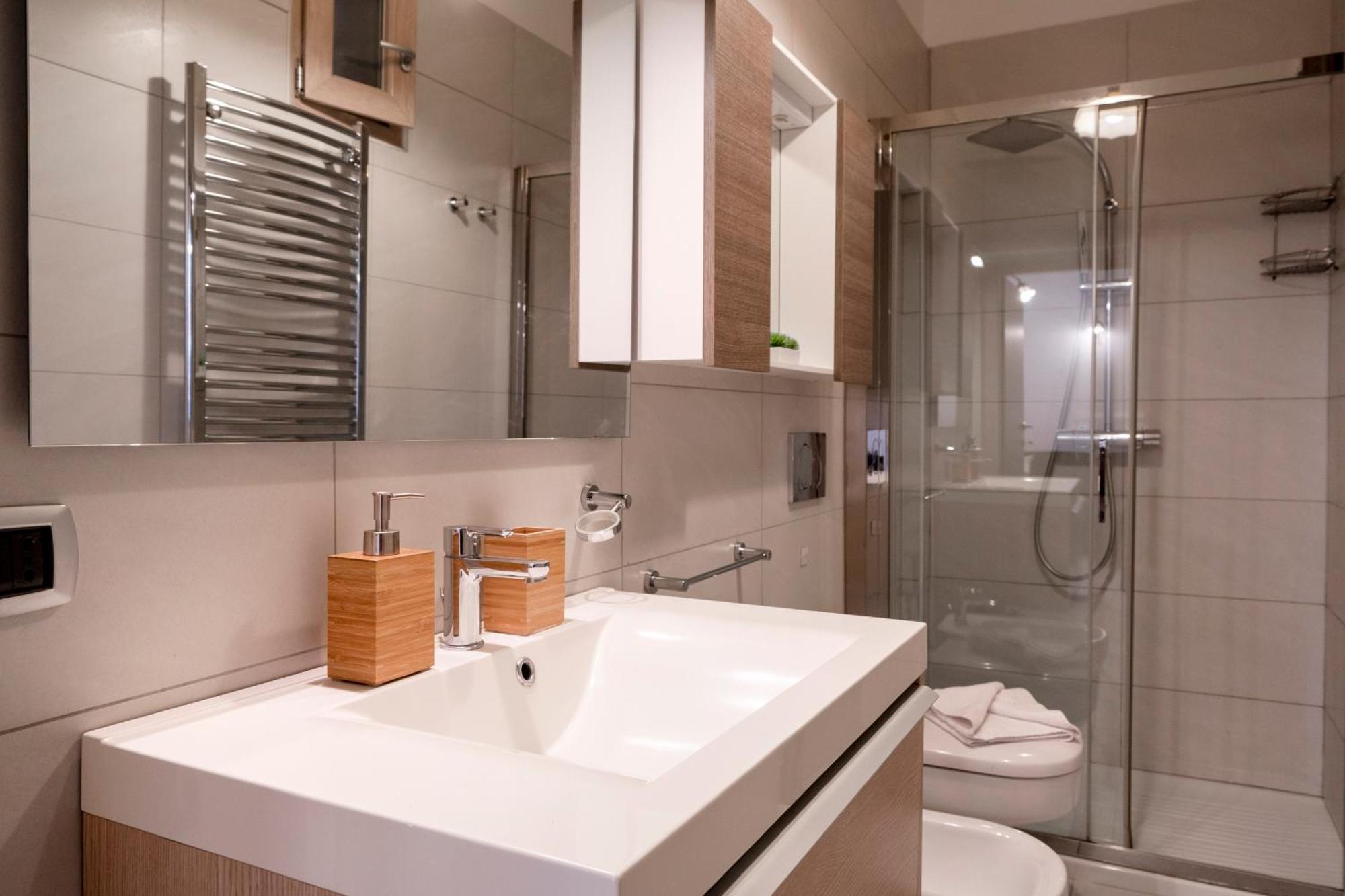 La Casa Di Gio - Stazione & Policlinico Apartment บารี ภายนอก รูปภาพ